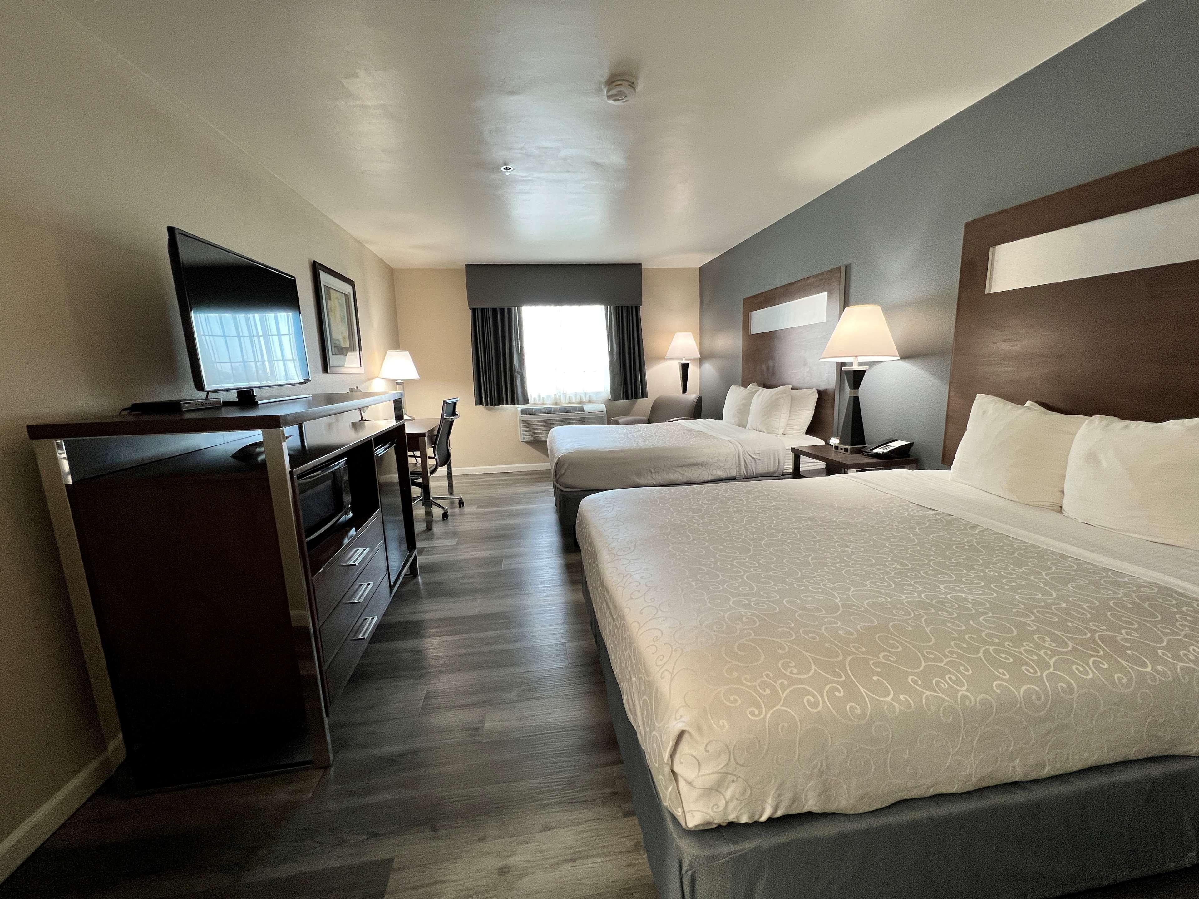 Best Western Americana Dinuba Buitenkant foto
